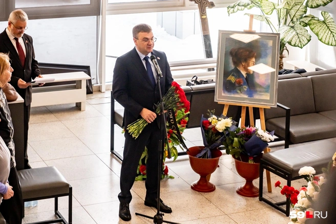 На похоронах выступил мэр Перми Эдуард Соснин | Источник: Василина Любимова / 59.RU