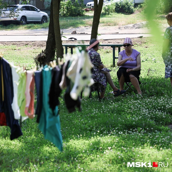 Егорьевск — небольшой город, поэтому на каждом шагу можно встретить знакомого | Источник: Артем Устюжанин / MSK1.RU