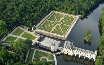 5 знаменитых замков Франции