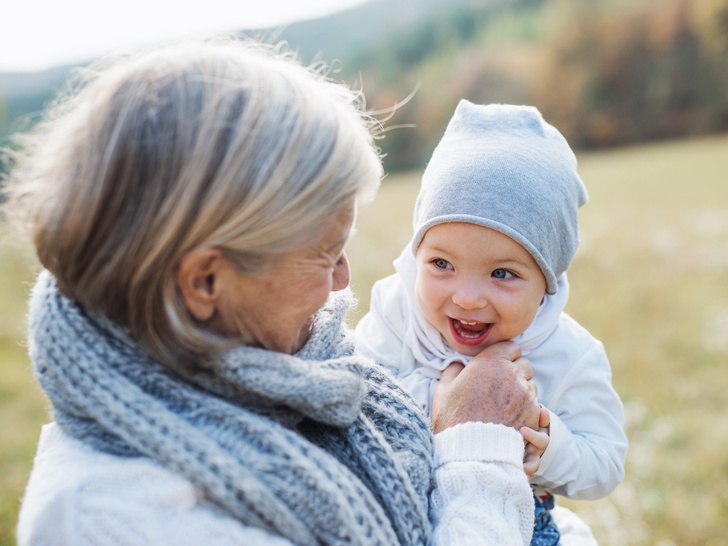 Тайны долголетия: почему мы все еще стареем, что такое «эффект бабушки» и как узнать свою продолжительность жизни
