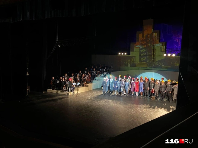 Одним из самых колоритных персонажей был бригадир строителей | Источник: Руфина Калимуллина / 116.RU