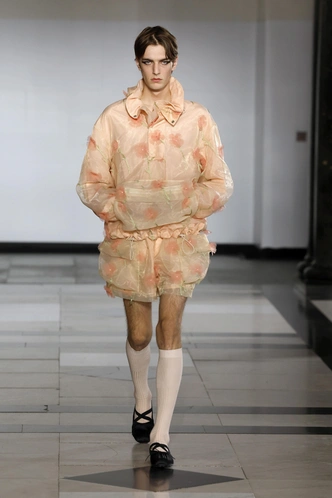 Simone Rocha ss25 | Источник: Legion Media