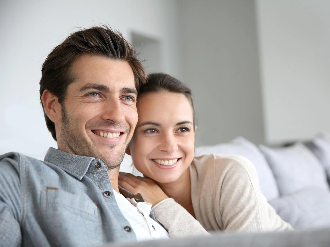 Совместимость с Водолеем: с кем из знаков Зодиака будут крепкие отношения (а с кем лучше и не начинать) | marieclaire.ru