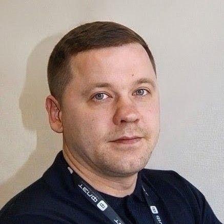 <p>Евгений Кухарский</p>
