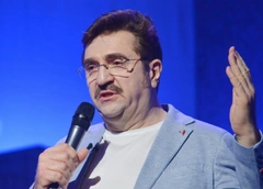 Никогда не был женат на матери первенца, потерял «ДОМ-2», уволил Инстасамку. Скандалы Валерия Комиссарова