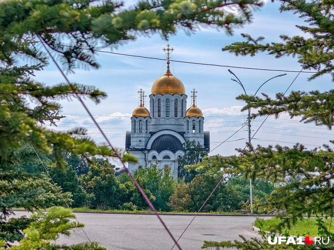 А мы вот ходим мимо и не замечаем такого благолепия  | Источник: Булат Салихов / UFA1.RU 