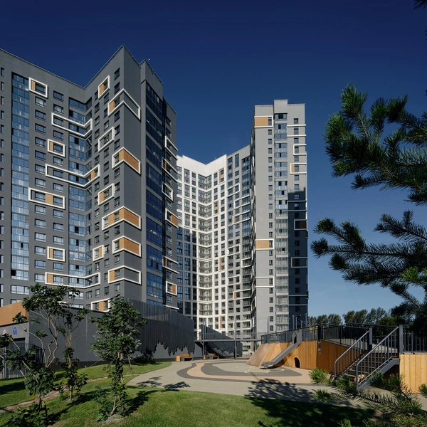 Последний дом в ЖК Botanika Green House. Поэтому уже сейчас можно готовить сезонные вещи к переезду и искать хороших грузчиков | Источник: «Синара-Девелопмент»