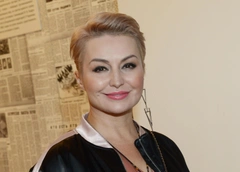Катя Лель обратилась к психологу и услышала: «Я вижу вместо вас фиолетового цвета инопланетянку»
