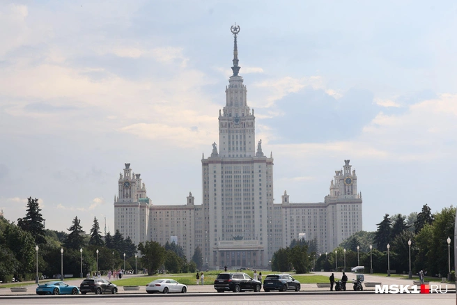 Капитальный ремонт в помещениях здания на Ленинских горах идет с 2023 года | Источник: Артем Устюжанин / MSK1.RU