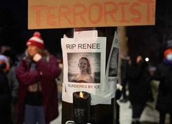 Рене Гуд — женщина, которую застрелил офицер иммиграционной службы США. Ее убийство спровоцировало протесты