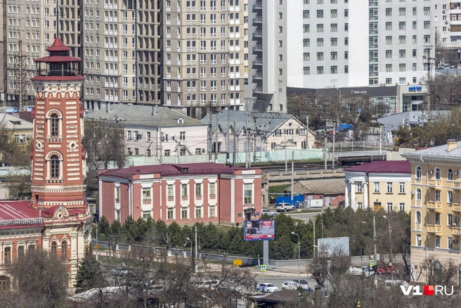 Вложить сейчас деньги в недвижимость, по мнению профессора, значит «убить» капитал | Источник: Константин Завриков / V1.RU