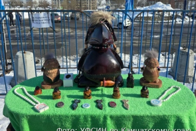 Сувениры и иконы заключённых Камчатки на Пасхальной ярмарке
