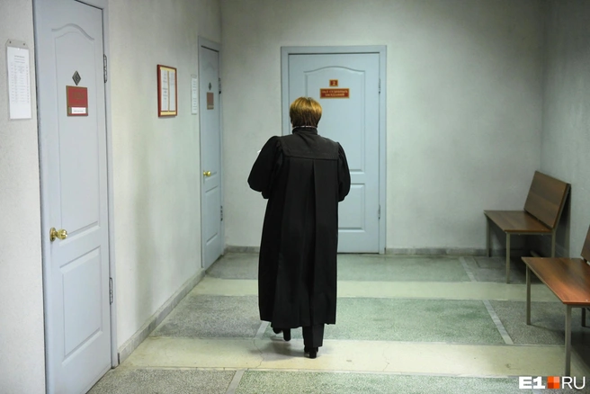 Следствие пришло к выводу, что «конвейер нужных решений не мог существовать без круговой поддержки». Обыски продолжились | Источник: Артём Устюжанин / E1.RU