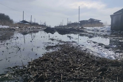 Бутырино отрезано от внешнего мира из-за лужи
