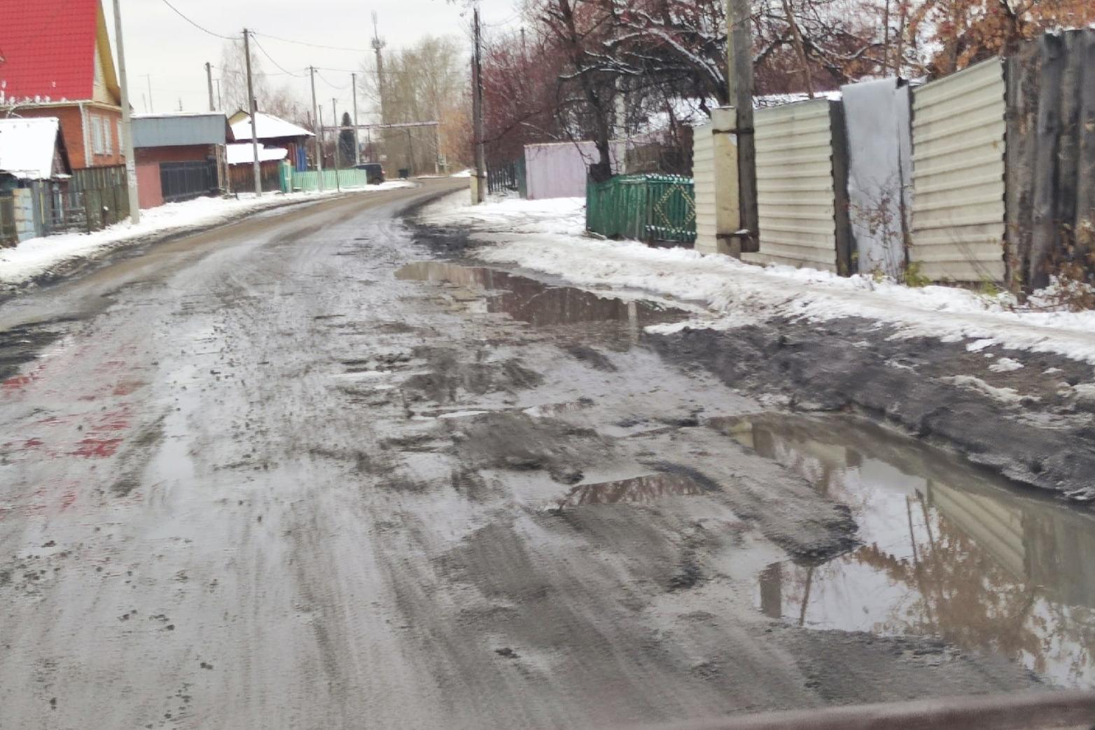 Курганцы массово делятся фотографиями самых плохих дорог в соцсетях.  Подборка 45.RU 16 ноября 2022 год - 16 ноября 2022 - 45.ру