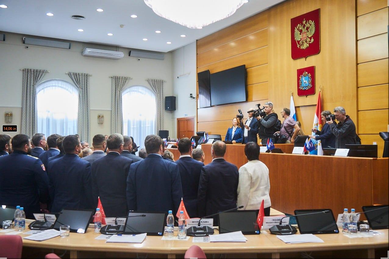 Такую губдуму вы еще не видели. Первый день работы нового самарского парламента в 30 фотографиях