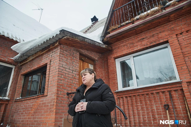 У Елены Дмитриевой дом площадью 200 кв. м и участок 7 соток | Источник: Александр Ощепков / NGS.ru