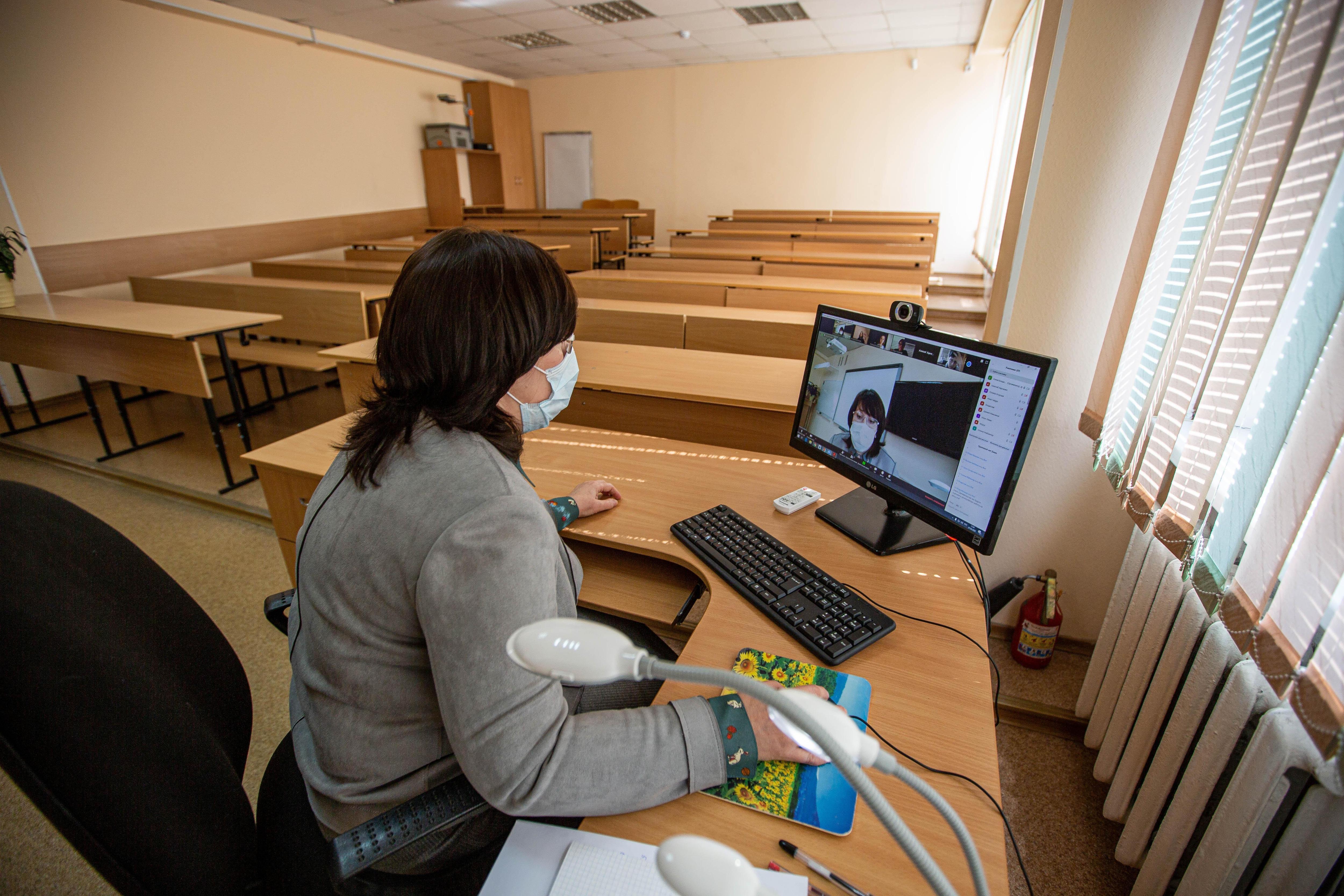 Курганские родители пожаловались на проблемы с подключением к дистанционному обучению