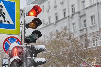 На Русской во Владивостоке внедряют умные светофоры