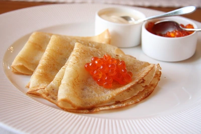 How to Make Thin Pancakes with Holes: Barnaul Resident's Tips