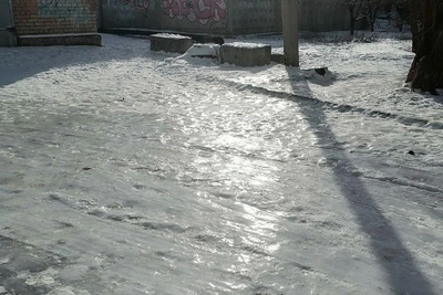 Волгоградские родители бьют тревогу из-за гололеда у школ