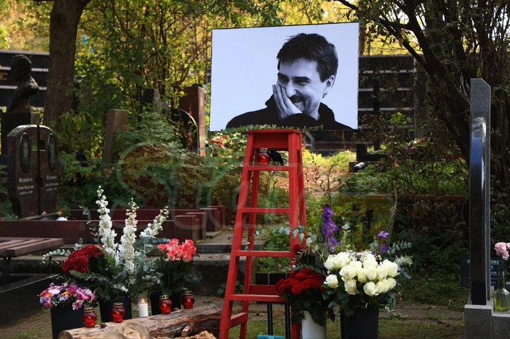 Юрий Бутусов | www.starhit.ru