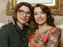 Роза Сябитова подарила дочери кухню