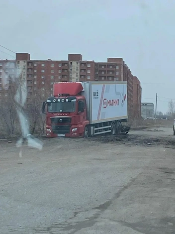 На дороге застревают машины с продуктами  | Источник: «Омск Live» / max.com