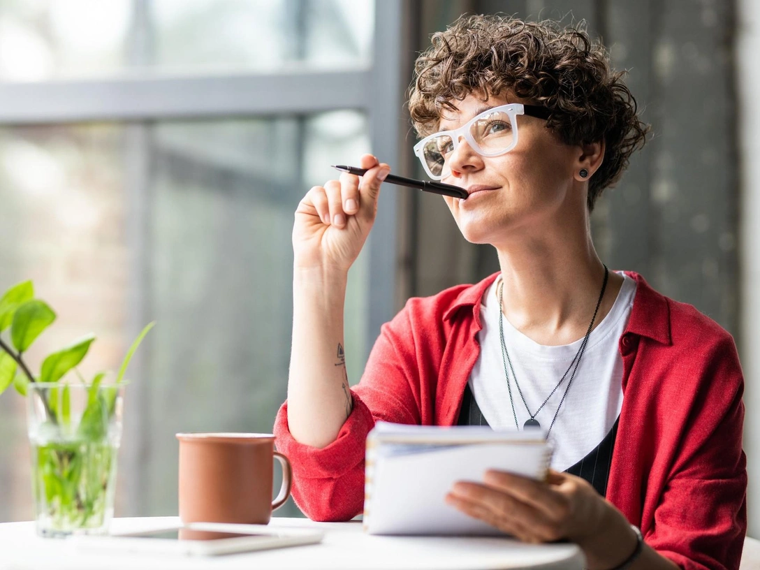 С пользой для мозга: 6 привычек, которые сделают вас умнее | marieclaire.ru