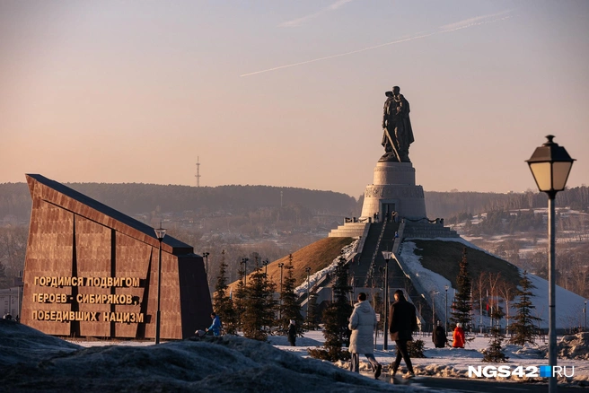 Больше не будем возвращаться с прогулок с красными носами  | Источник: Максим Серков / NGS42.RU 