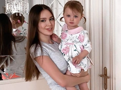 «Пришла в себя»: Анастасия Тарасова призналась, что без мужа легче справляется с двумя детьми