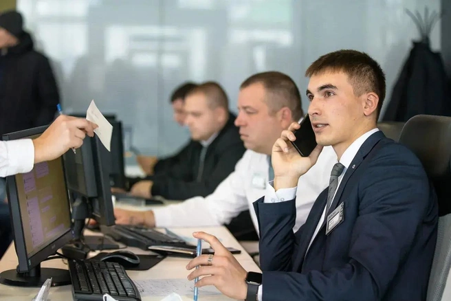 Специалисты дилерского центра «ИЮЛЬ Лада» помогут подобрать выгодные условия для покупки новой машины | Источник: «ИЮЛЬ Лада»