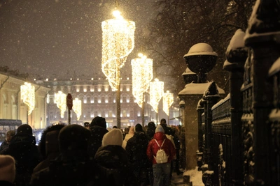 Новогодняя Москва переполнена людьми