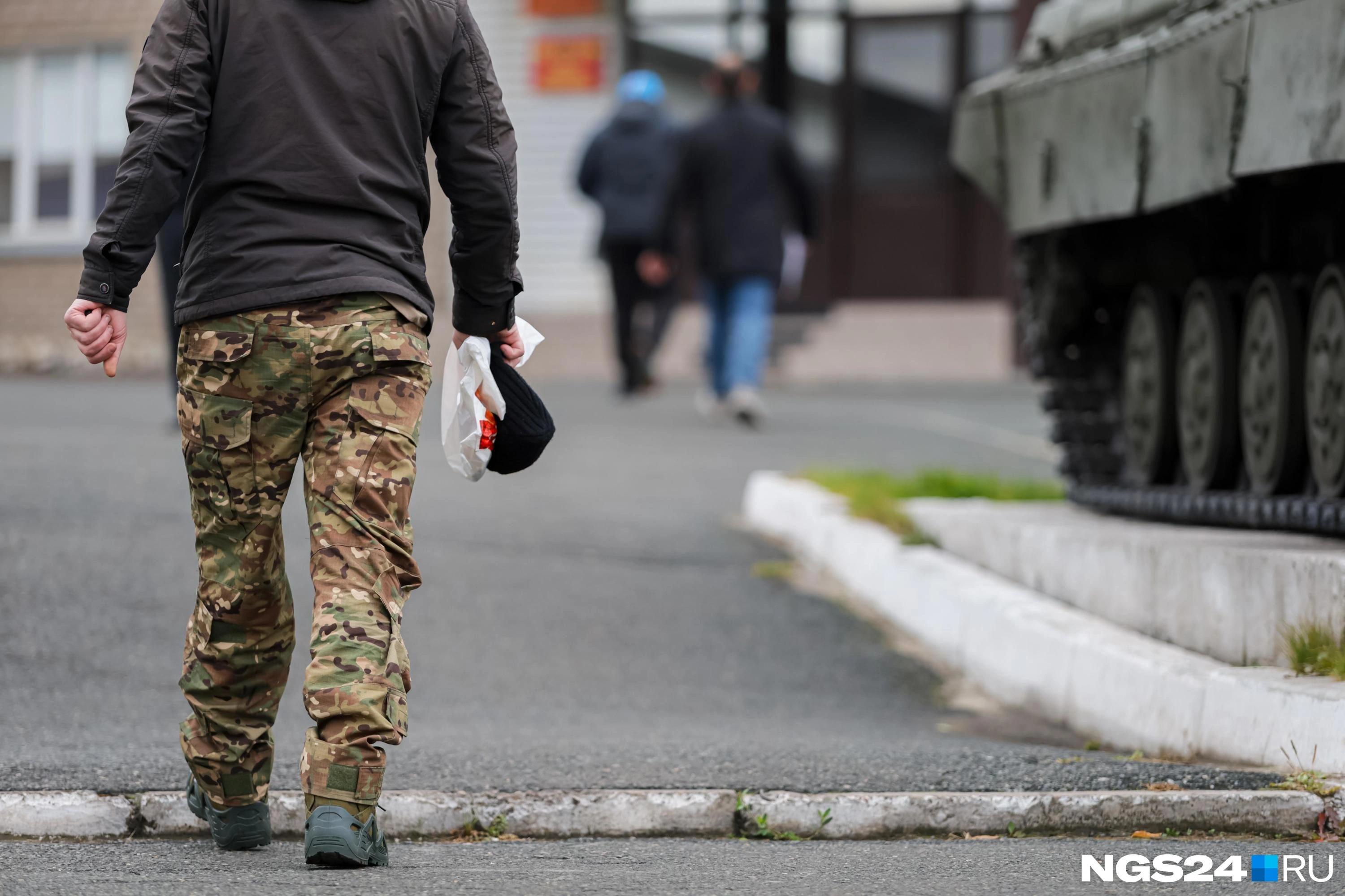 Тюменского контрактника, уехавшего с СВО в Казахстан, осудили за дезертирство