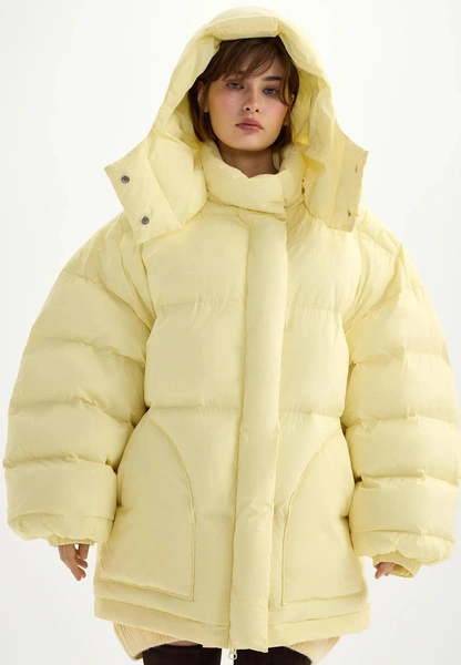 Как разнообразить зимний образ: стайлтрики самых модных it-girls