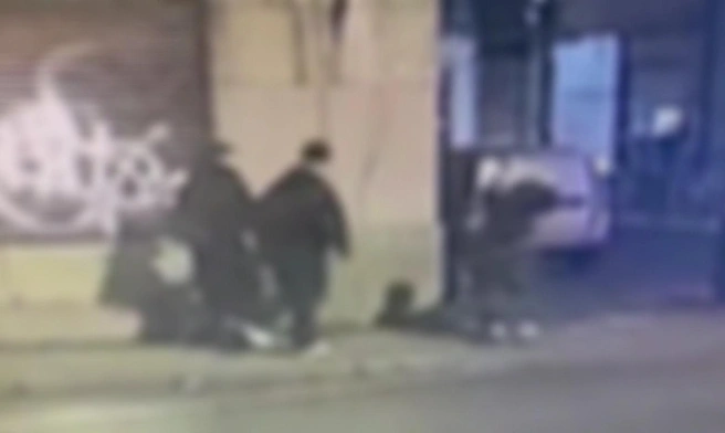 Юный петербуржец нарисовал свастику на доме в историческом центре | Источник: ГУ МВД РФ по Санкт-Петербургу и Ленобласти