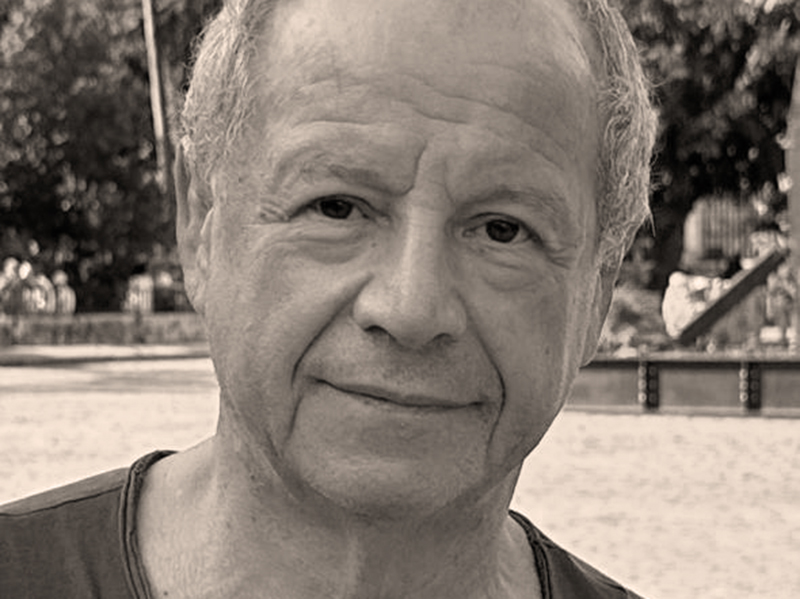 Дмитрий Астрахан