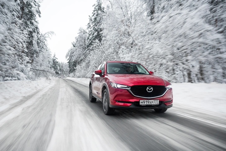 Остаемся зимовать: Mazda CX-5 получила теплые опции