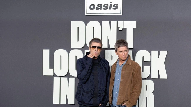 Возвращение Oasis в 2025 году выявило напряжение между Лиамом и Ноэлом Галлахерами. | Источник: MEGA