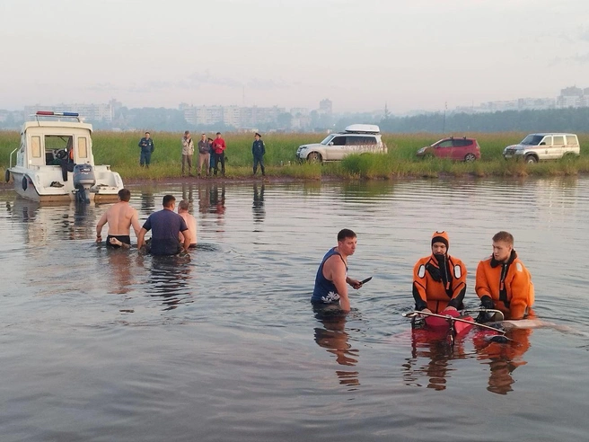 Два человека разбились на мотопараплане на Братском море | Источник: «Пожарно-спасательная служба Иркутской области» / t.me