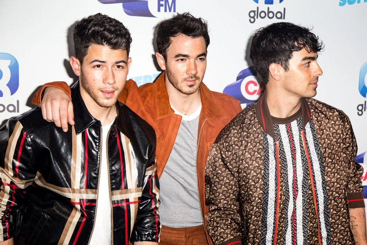 Jonas Brothers возвращаются на Disney! Трио снимется в новом фильме | Источник: Famous