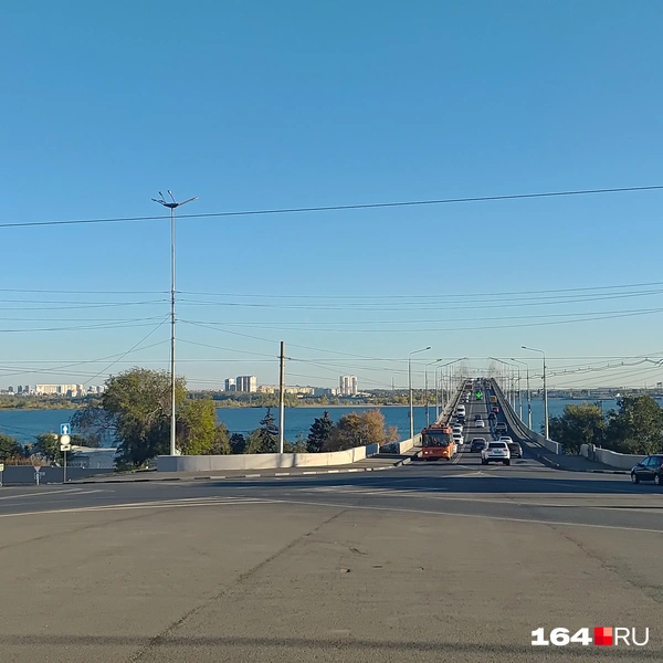 Мост, уходящий в небеса. | Источник: Сергей Гендин / 164.RU