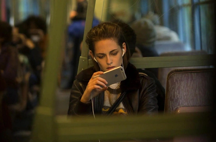 Нормально ли пересматривать одни и те же сериалы — рассказывает психолог