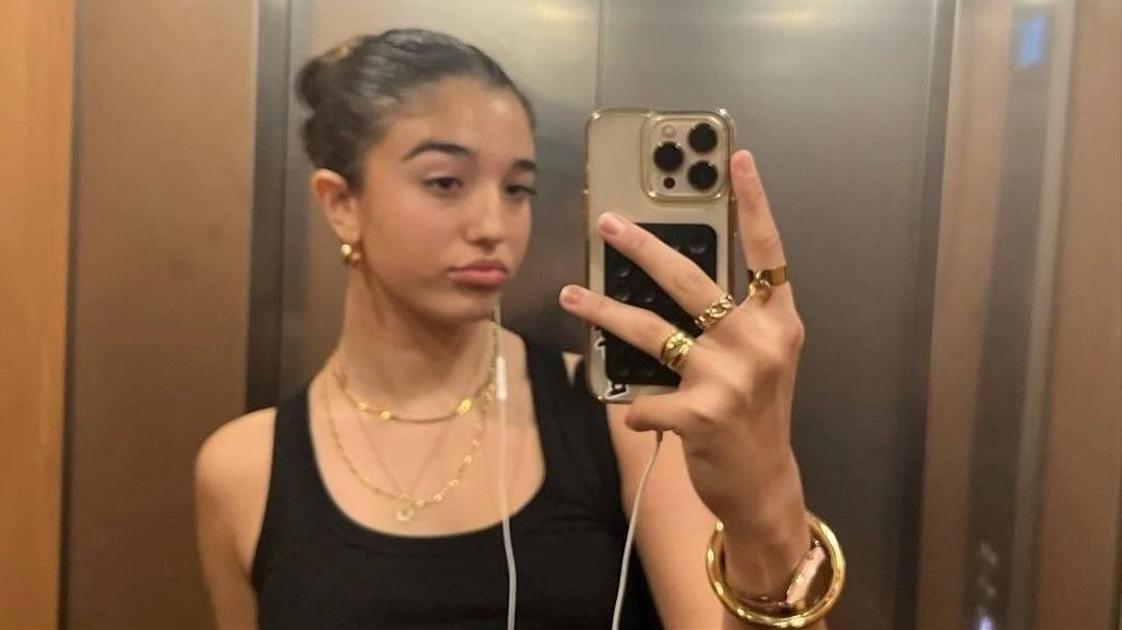 15-летнюю дочь Беллуччи стыдят за взрослый образ жизни — вот так она выглядит