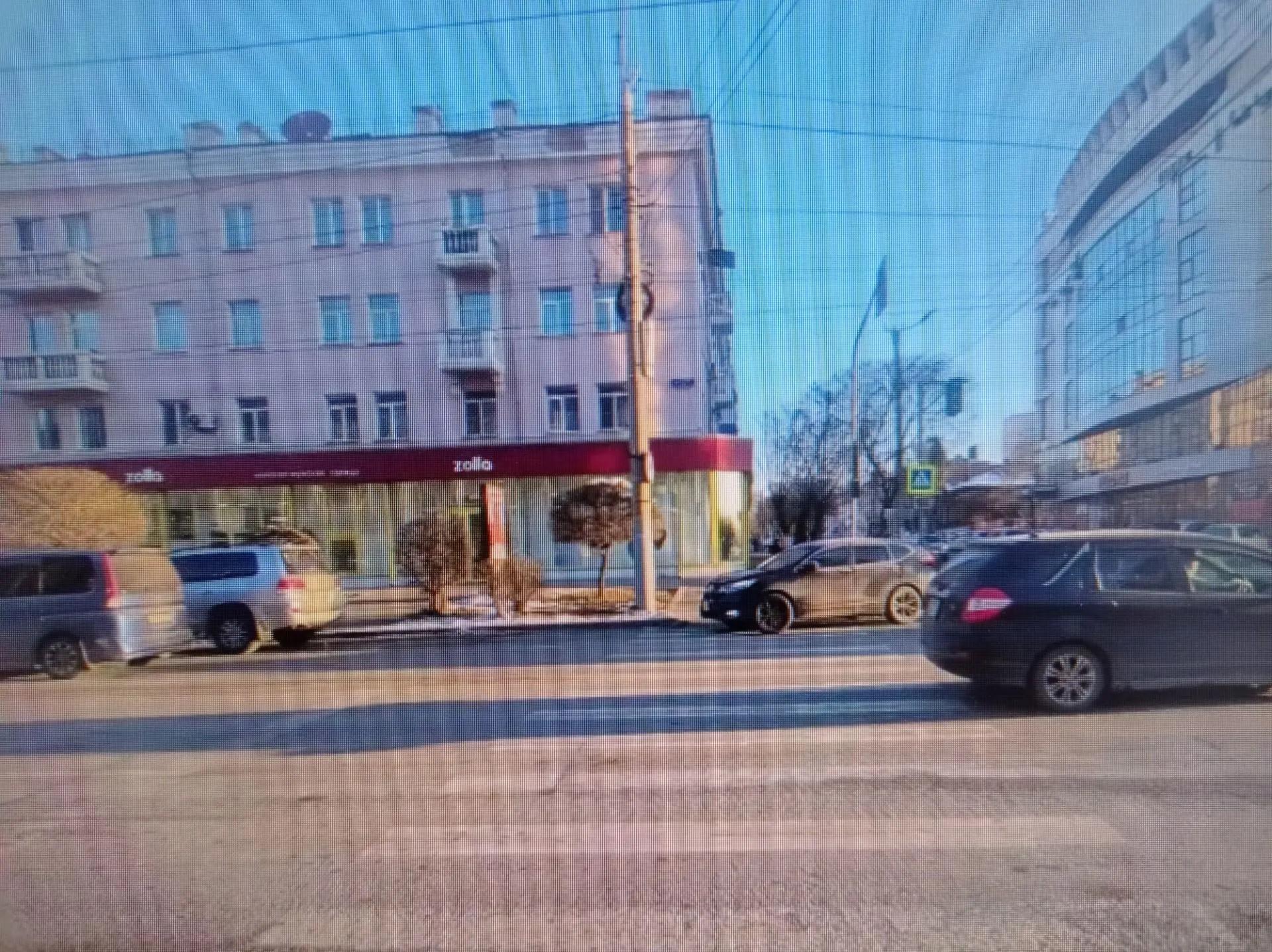 Водитель сбил женщину с трехлетним ребенком на руках в центре Читы