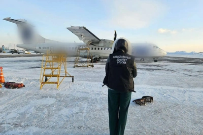 Самолет Иркутск-Бодайбо вернулся в аэропорт из-за неполадок