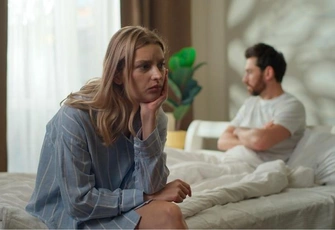 «Спустя 6 лет брака муж решил развестись из-за моей измены в самом начале отношений»