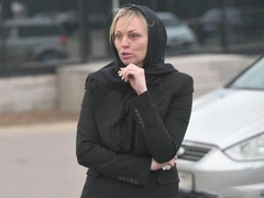 Вдова сжимала обручальное кольцо, Зара не могла говорить: в Москве простились с Евгением Кунгуровым
