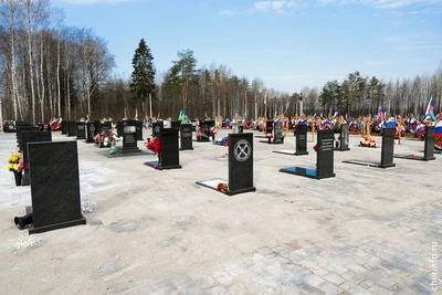 В Череповце начали готовить кладбища к Пасхе