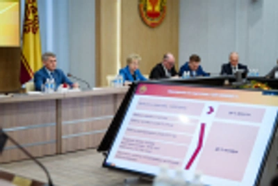 Олег Николаев потребовал усилить жилищный контроль